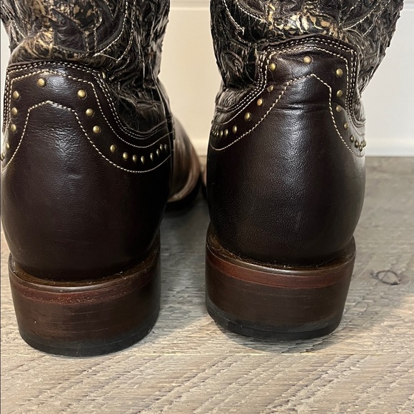 Lucchese Snowflake Brown and Gold Cowboy Boots with Intricate Detailing Size 10 - Picture 11 of 16
